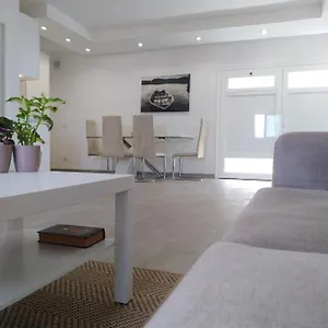 casa-max-tenerife.in-canary-islands.com/